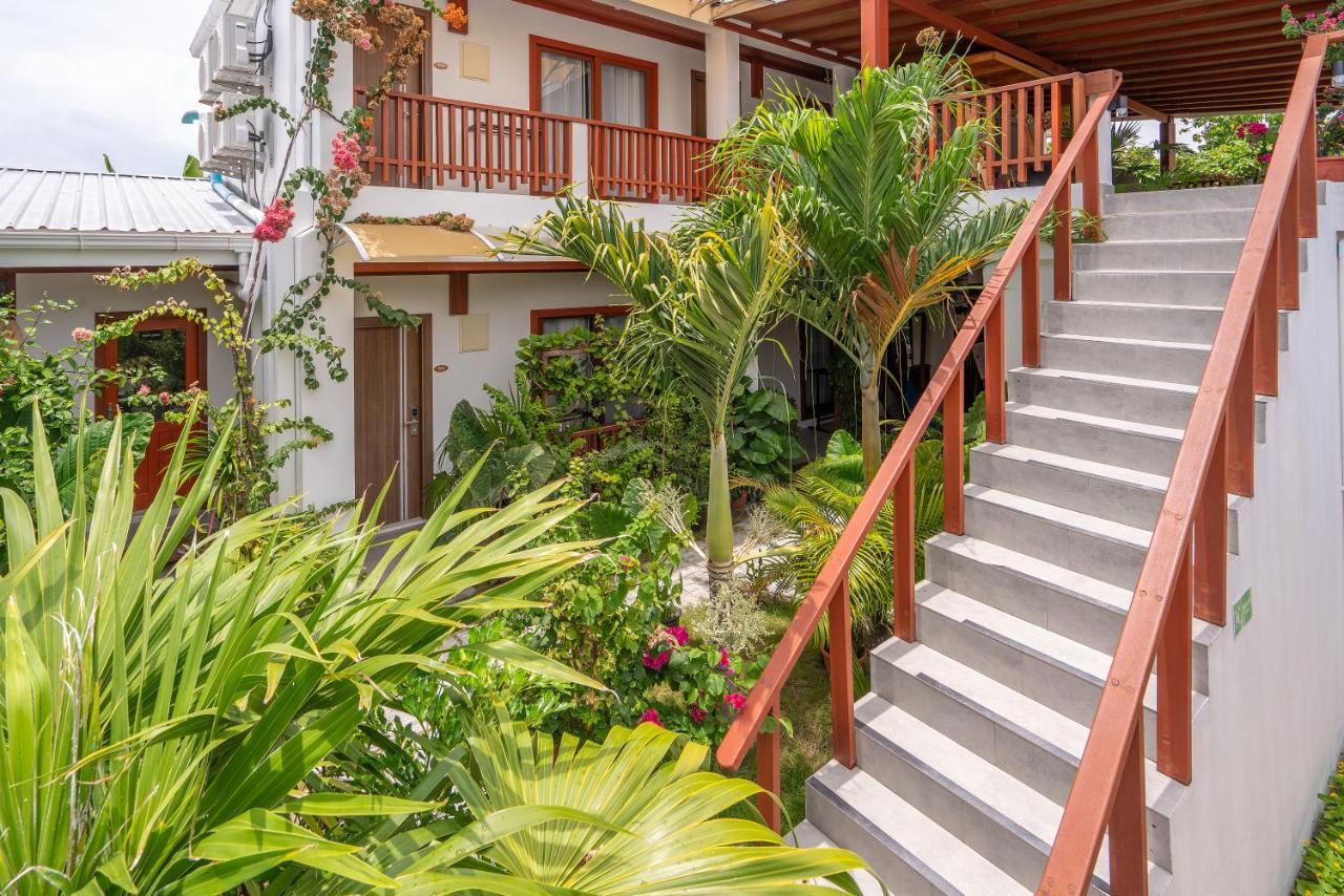 Ithaa Dhigurah - Feel Like Guest house 3*